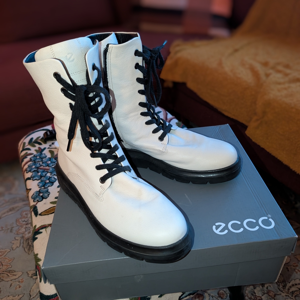 ECCO Women's White Leather Boots